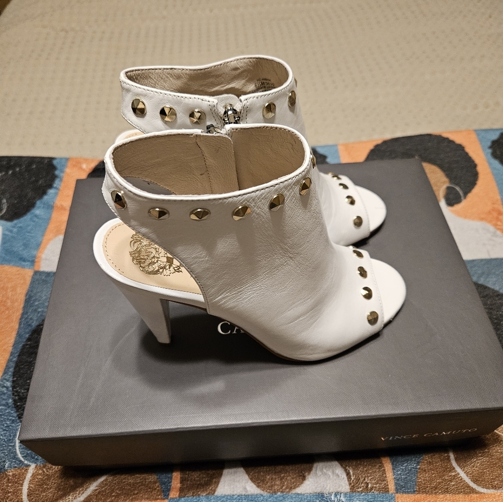 **NWOT**Vince Camuto - Picture 2 of 5